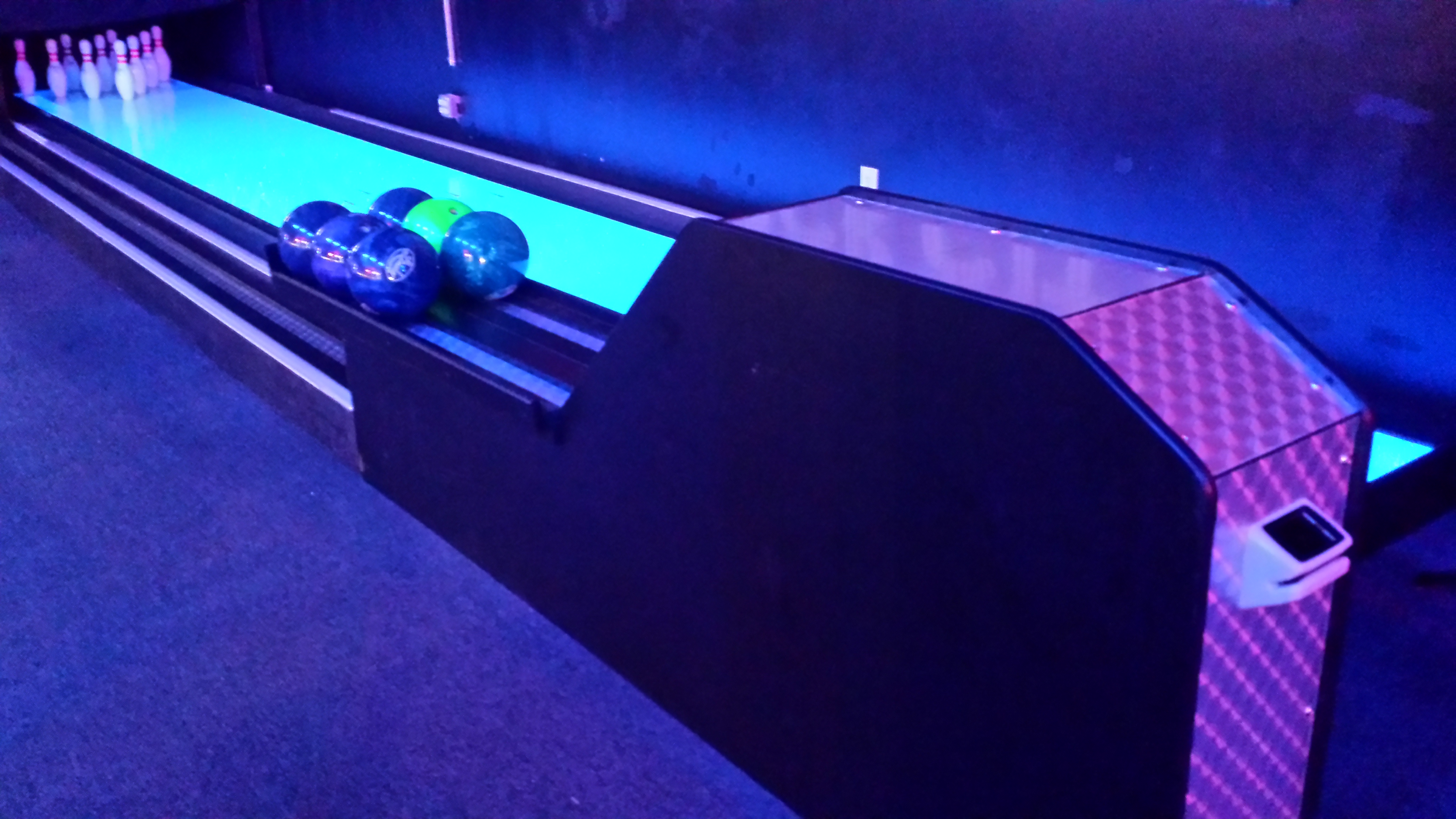 Mini Bowling Miniature Bowling String Pinsetters Duckpin Bowling