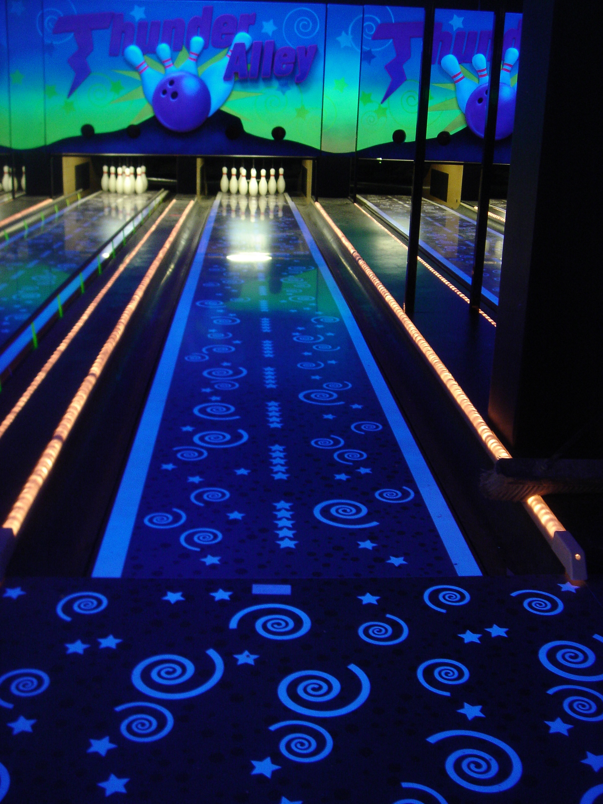 Mini Lane Bowling the original Mini Bowling Attraction