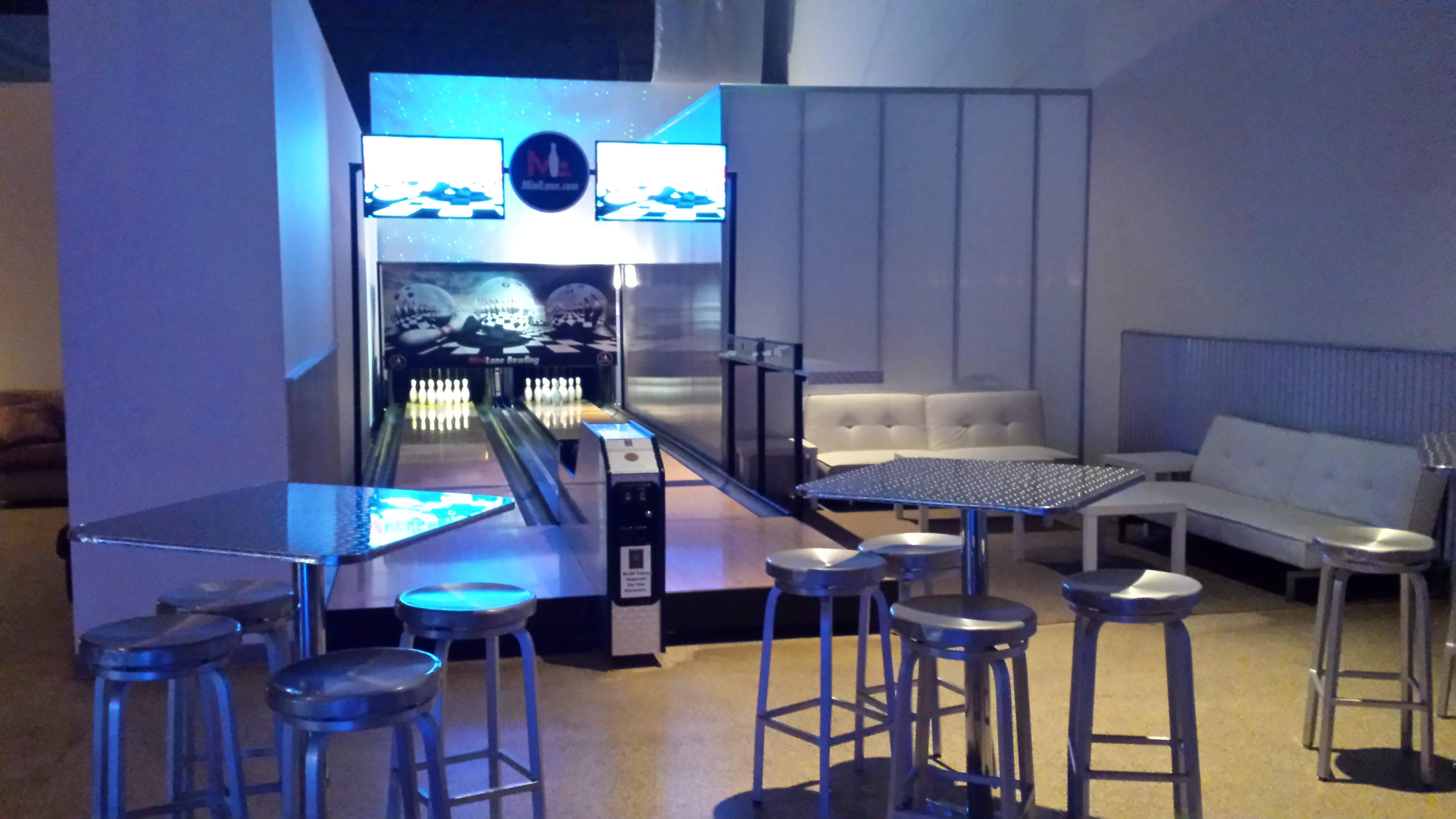 DuckPin Bowling Mini Bowling TenPin Bowling String Pinsetters