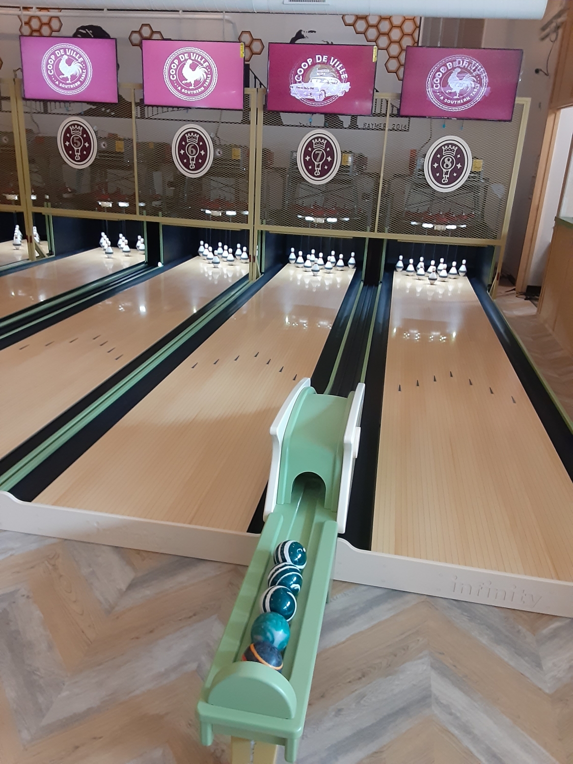 Infinity DuckPin Bowling the "Original" Social Bowling Attraction